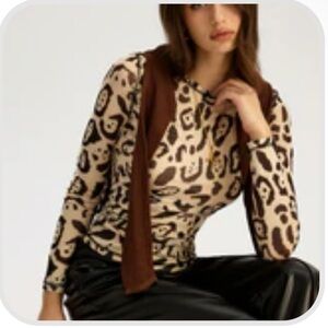 Commense Animal Print Long Sleeve Top